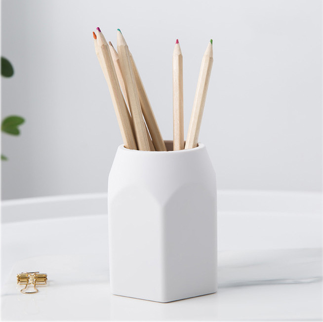 Sleek Silica: Solid Pen Holder